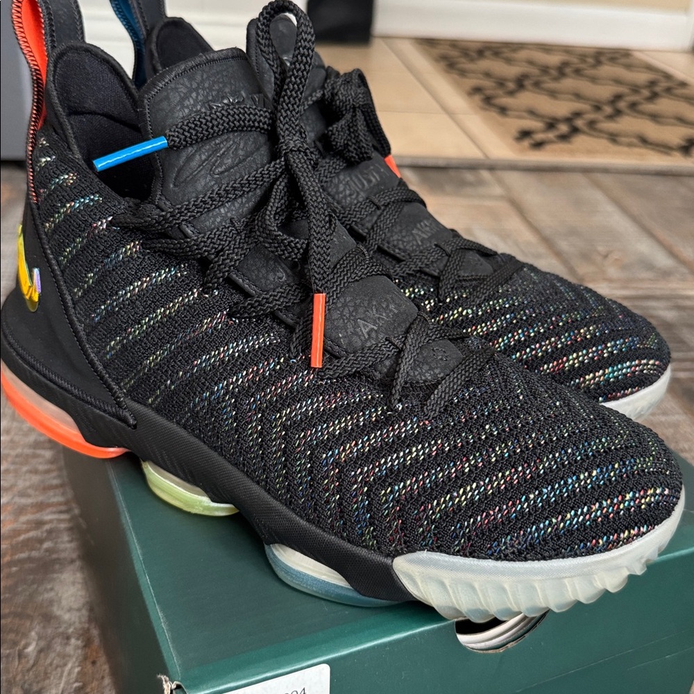 LeBron XVI (GS) I Promise sneakers size youth 7Y - Picture 13 of 16